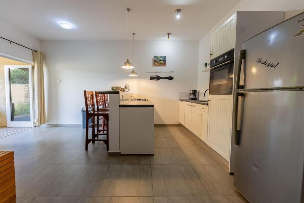 Cocobana Resort Two-Bedroom Apartment Ground Floor วิลเลมสตัด ภายนอก รูปภาพ